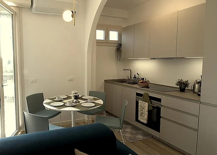 Bellissima Vista Lago, Privata,nuovo バルドリーノ