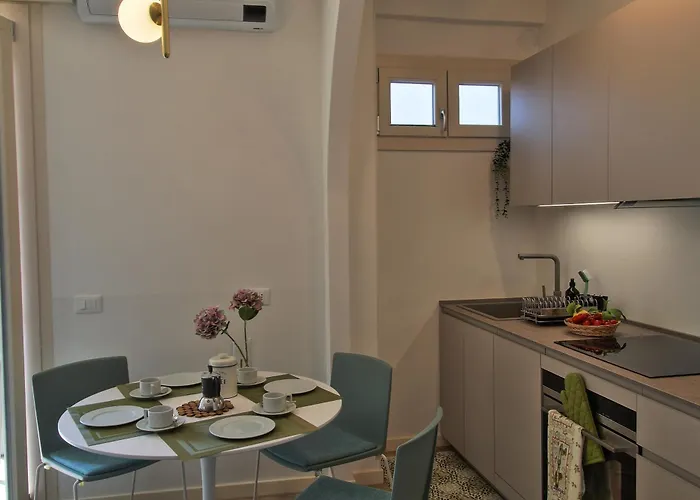 Bellissima Vista Lago, Privata,nuovo アパート *