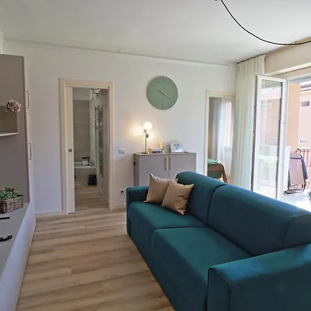 Bellissima Vista Lago, Privata,nuovo Appartamento *